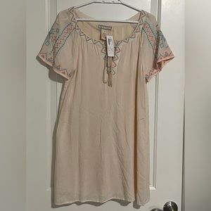 FLYING TOMATOES Pastel embroidered shift dress. Size Small. BNWT